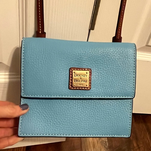 BRAND NEW Dooney and Bourke Gingy Flap Crossbody Purse Aqua Blue - Picture 3 of 15